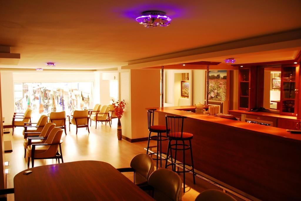 Artan Hotel Isparta Exteriör bild